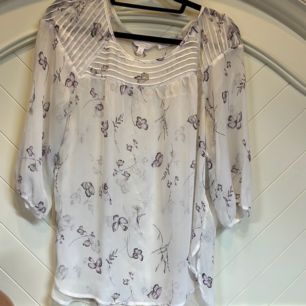 LC Lauren Conrad size large butterfly blouse